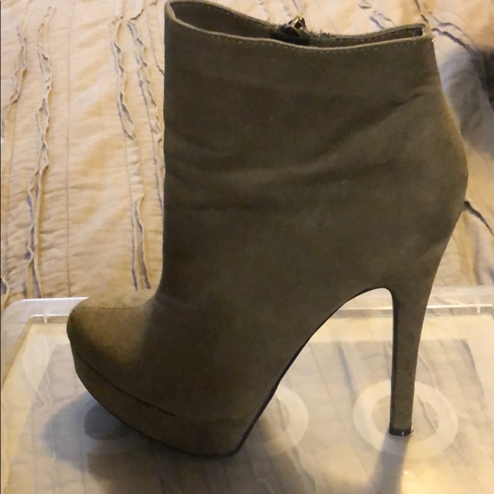 Chinese Laundry booties